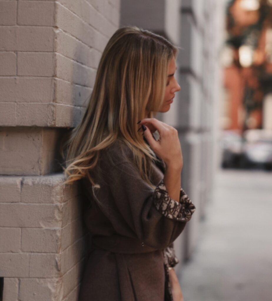 Home - Arielle Lorre